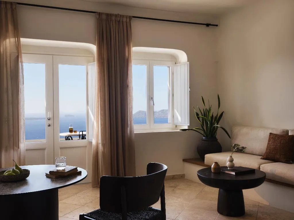 SUITE SEA VIEW HONEYMOON Room, San Antonio, Santorini