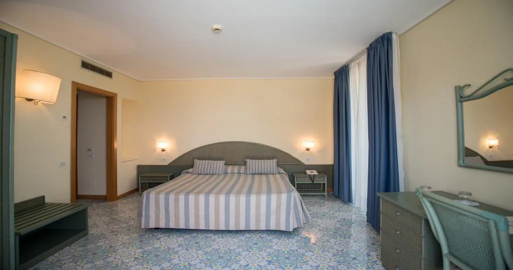 DOUBLE SUPERIOR Room, Villa Maria, Naples
