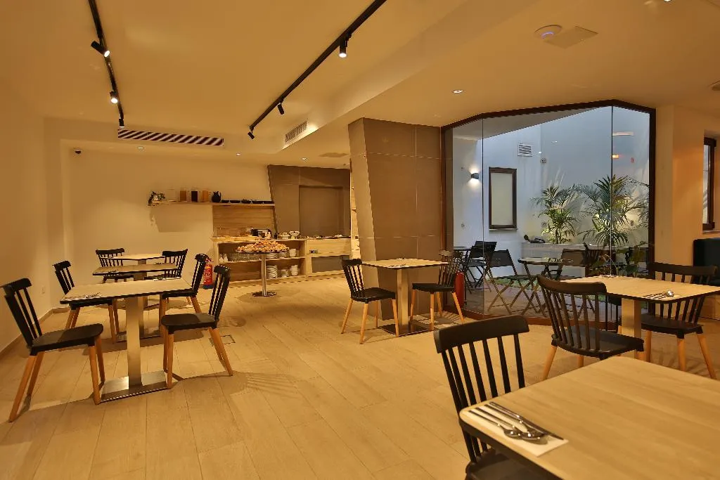 Restaurant, Ivy Hotel, Malta