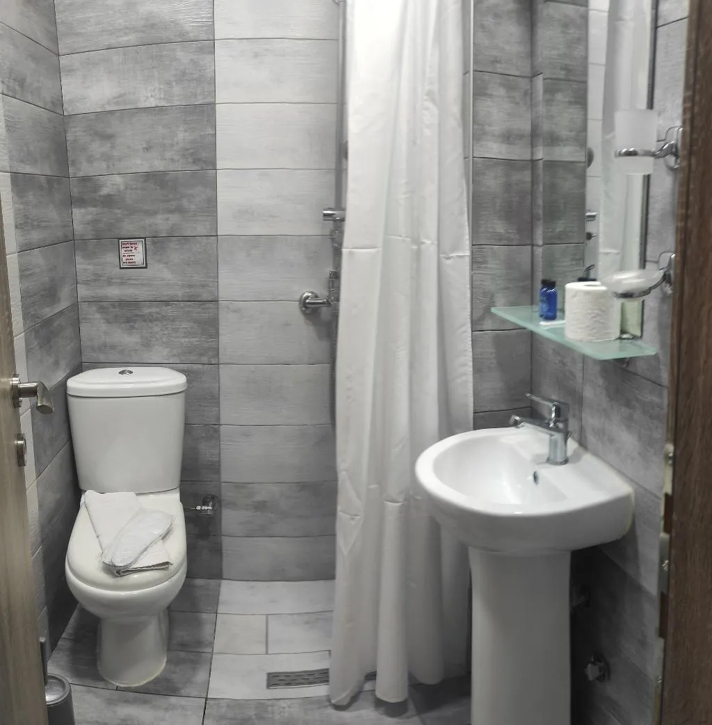Room, Prosforio, Thessaloniki
