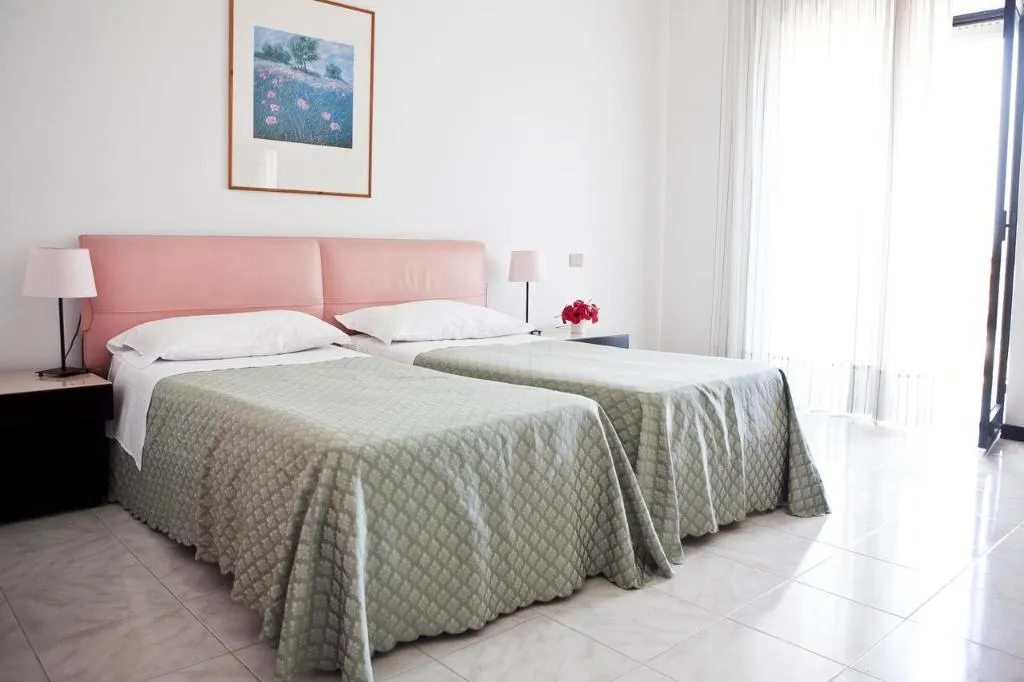 TRIPLE STANDARD Room, Hotel Club Helios, Catania