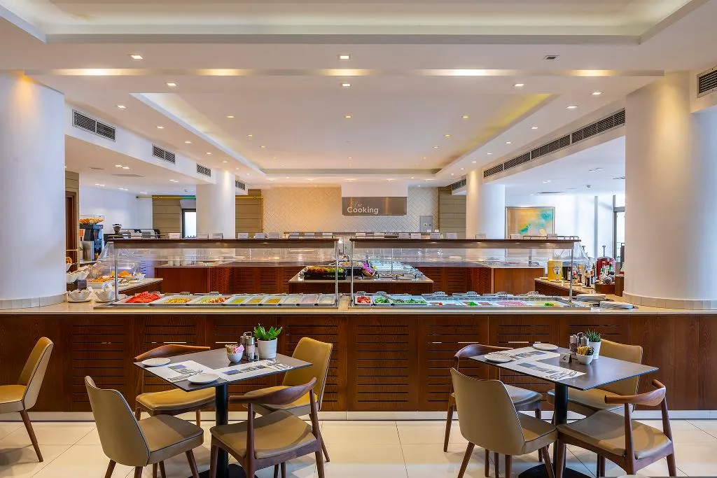 Restaurant, Crystal Springs Beach Hotel, Cyprus