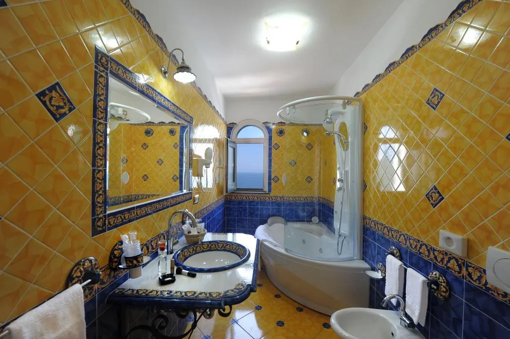 Room, Villa Maria Pia, Naples