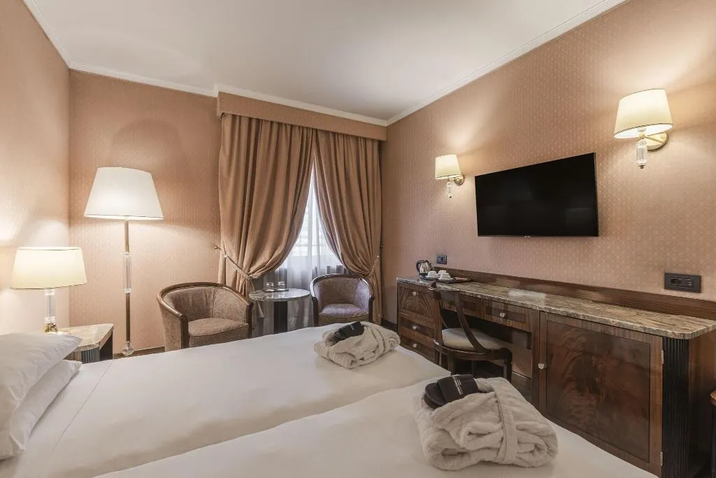 Room CONNECTING ROOM Room, Doria Grand Hotel, Milan