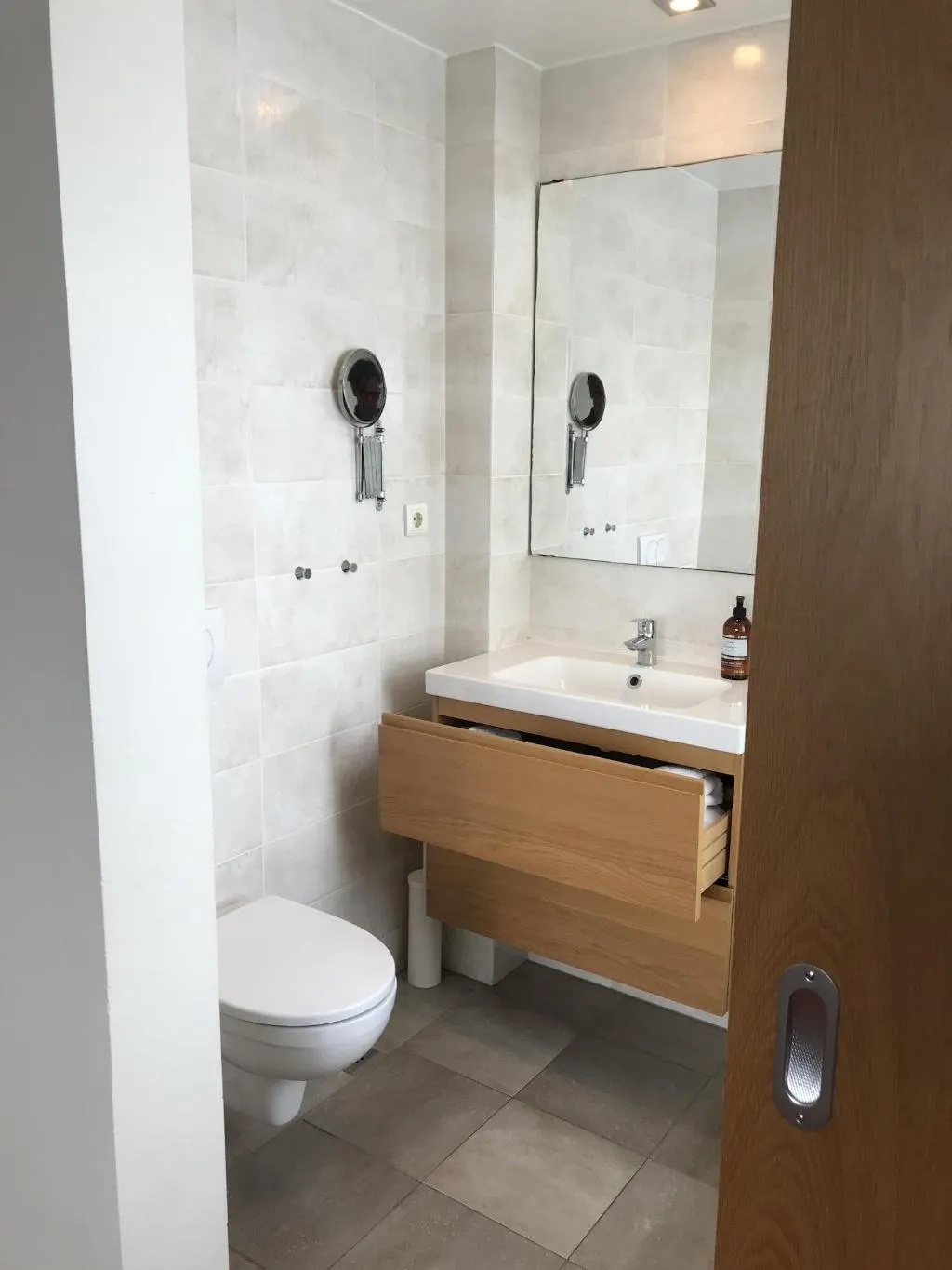 Room, Snorri's Guesthouse, Reykjavik