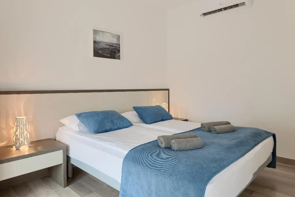 DOUBLE SUPERIOR Room, Pula City Center Accommodation, Istria