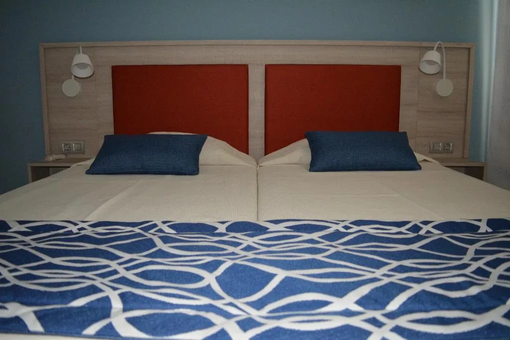 APARTMENT CAPACITY 5 TWO BEDROOMS Room, Floresta, Lanzarote