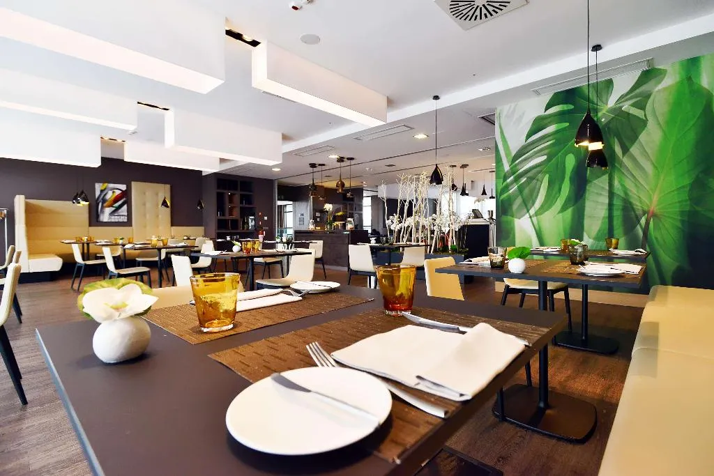 Restaurant, Hilton Garden Inn Milan North, Milan