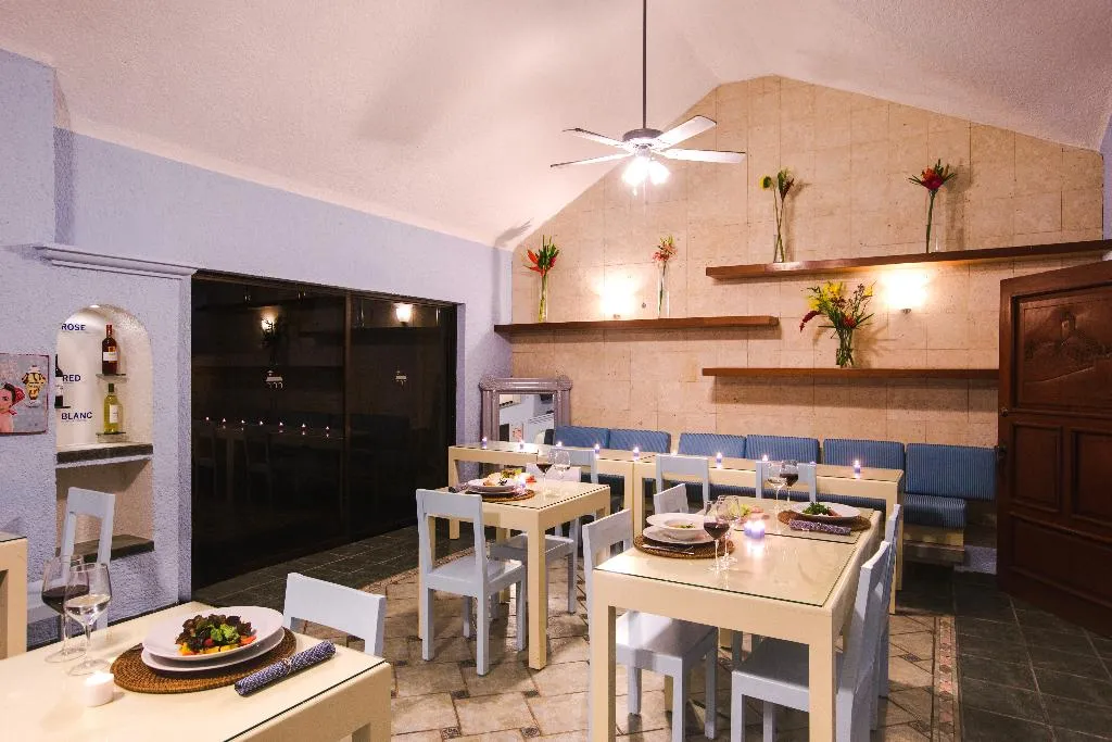 Restaurant, Chez Waffle Hotel, Cancun Area