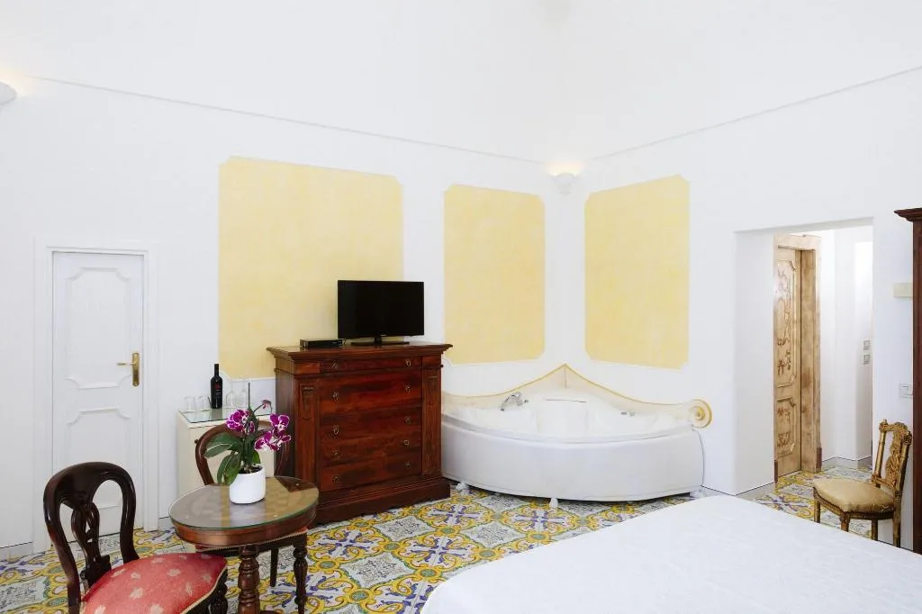 Room, Villa Principe Giovanni, Naples
