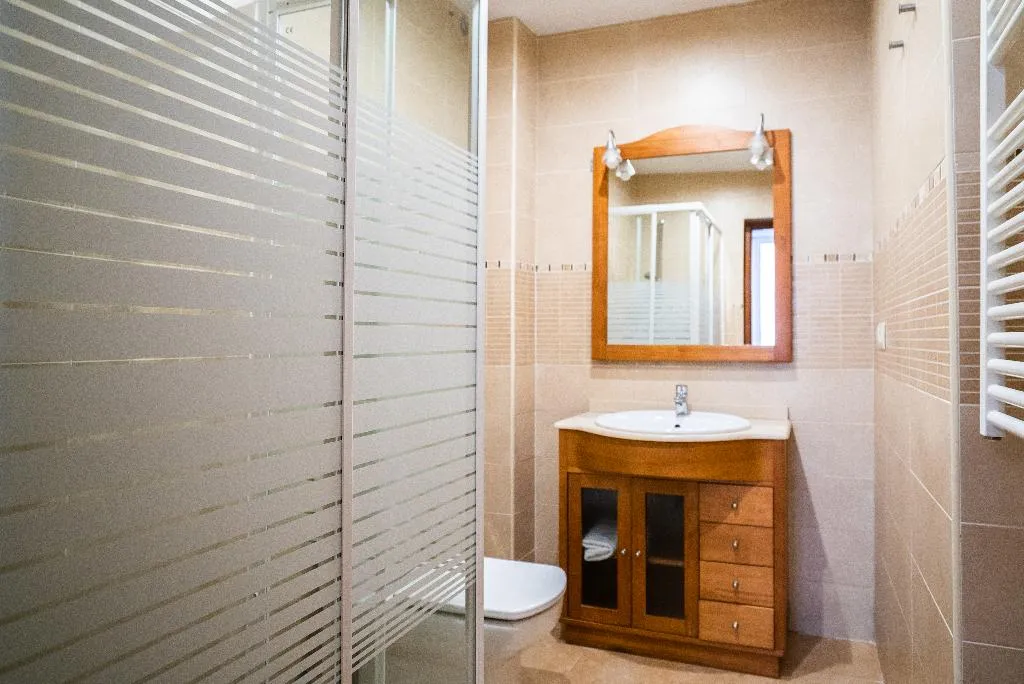 APARTMENT FOUR BEDROOMS TWO BATHROOMS Room, Smartr Madrid Atocha, Madrid