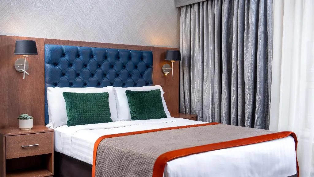 DOUBLE CLASSIC Room, The Fleet Hotel, Dublin