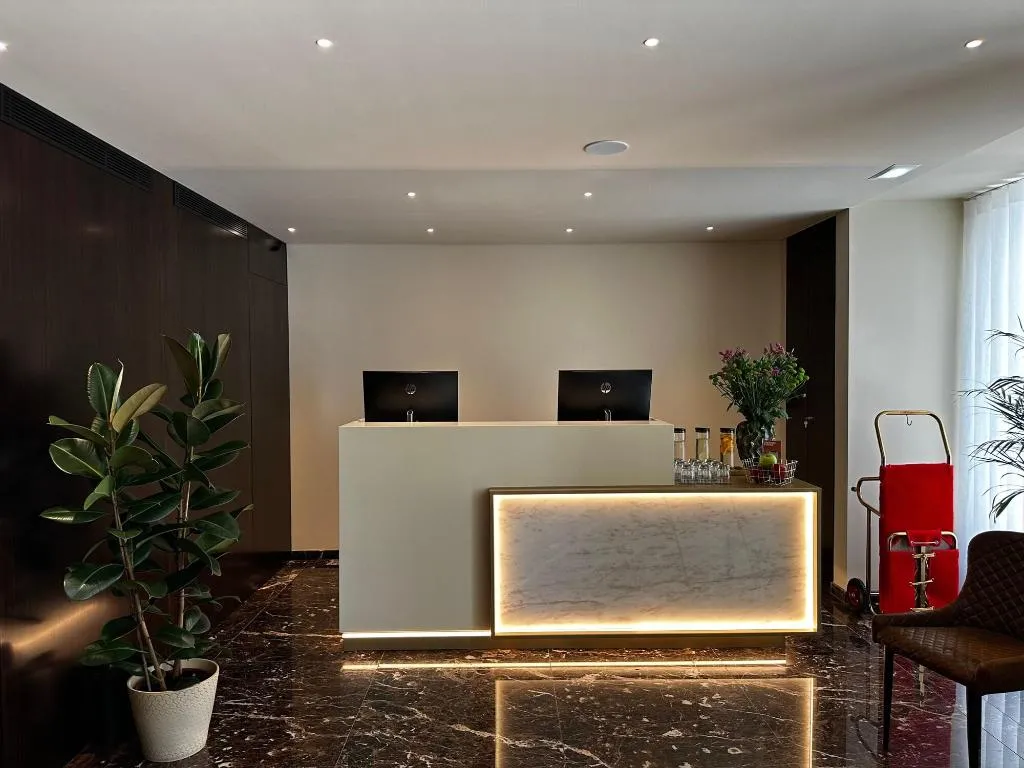 Lobby, Moon and Sun Lisboa, Lisbon