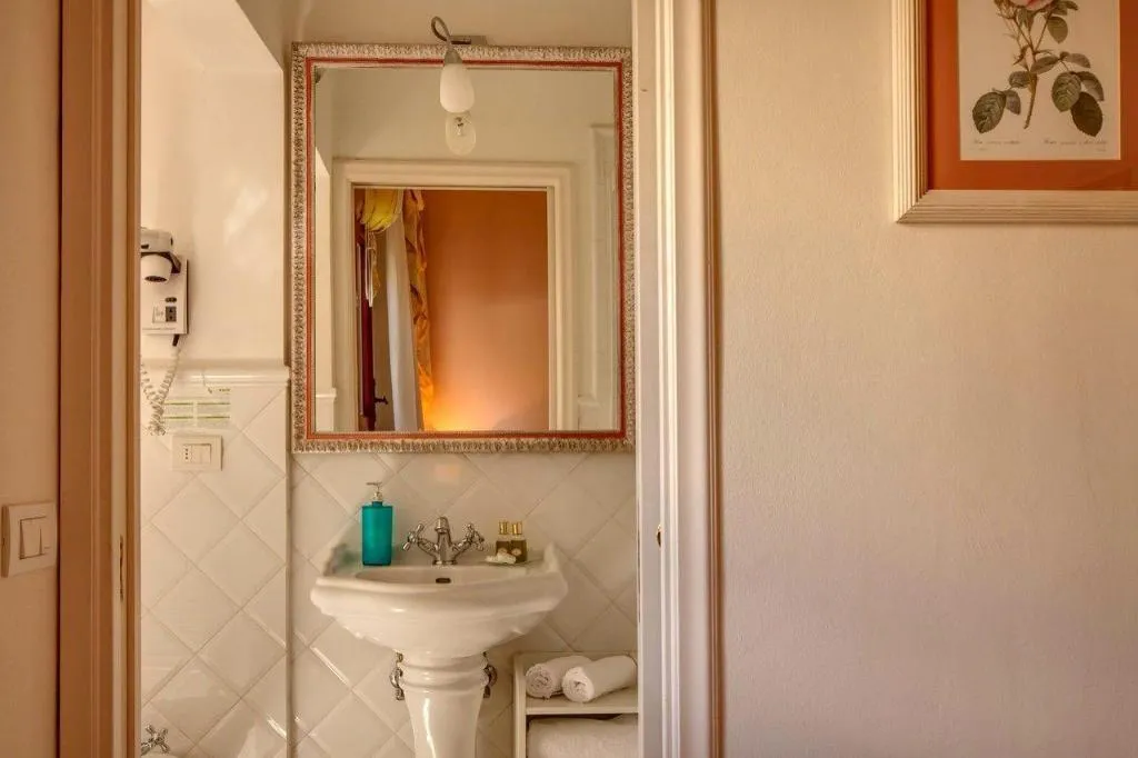 Room, Florence Dream Domus, Florence