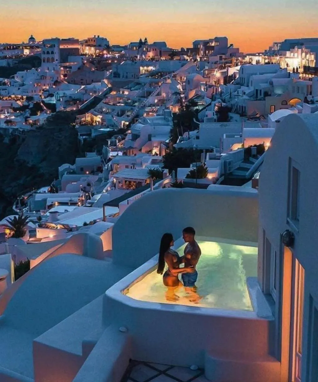 Sports and Entertainment, Pleasure Beachside Studios, Santorini