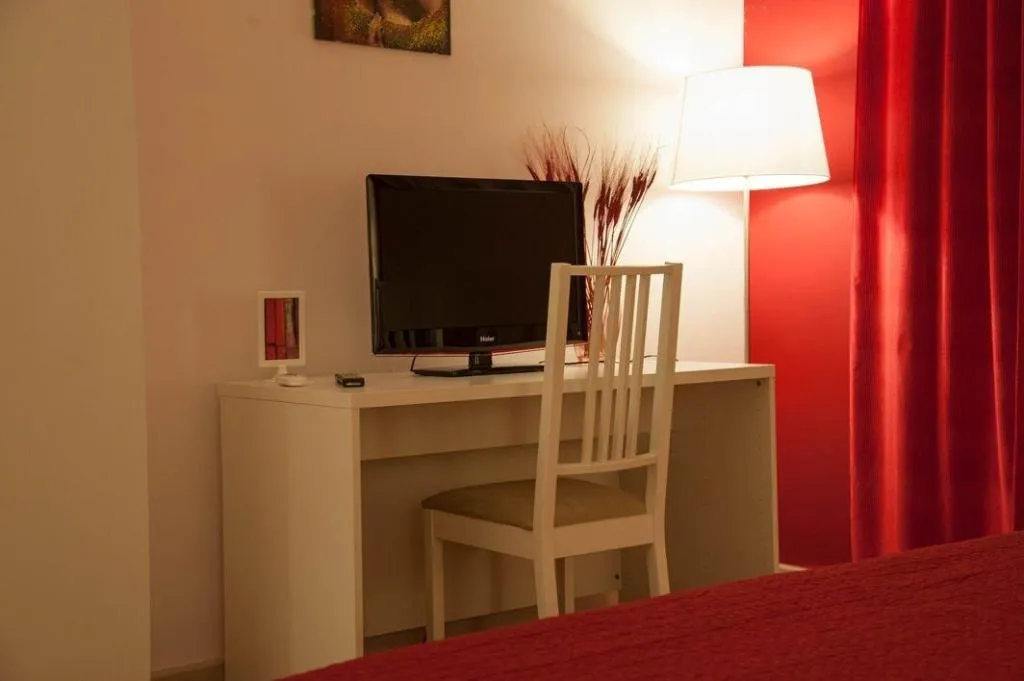 Room, Parco Delle Valli Bedrooms, Rome
