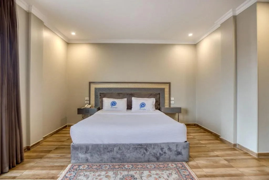 Room, Mamluk Pyramids Hotel, Cairo