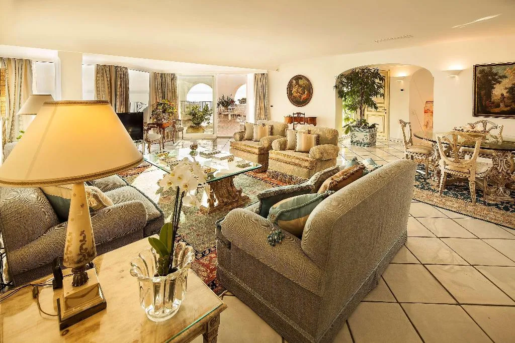 Room, Excelsior Belvedere Hotel & Spa, Naples