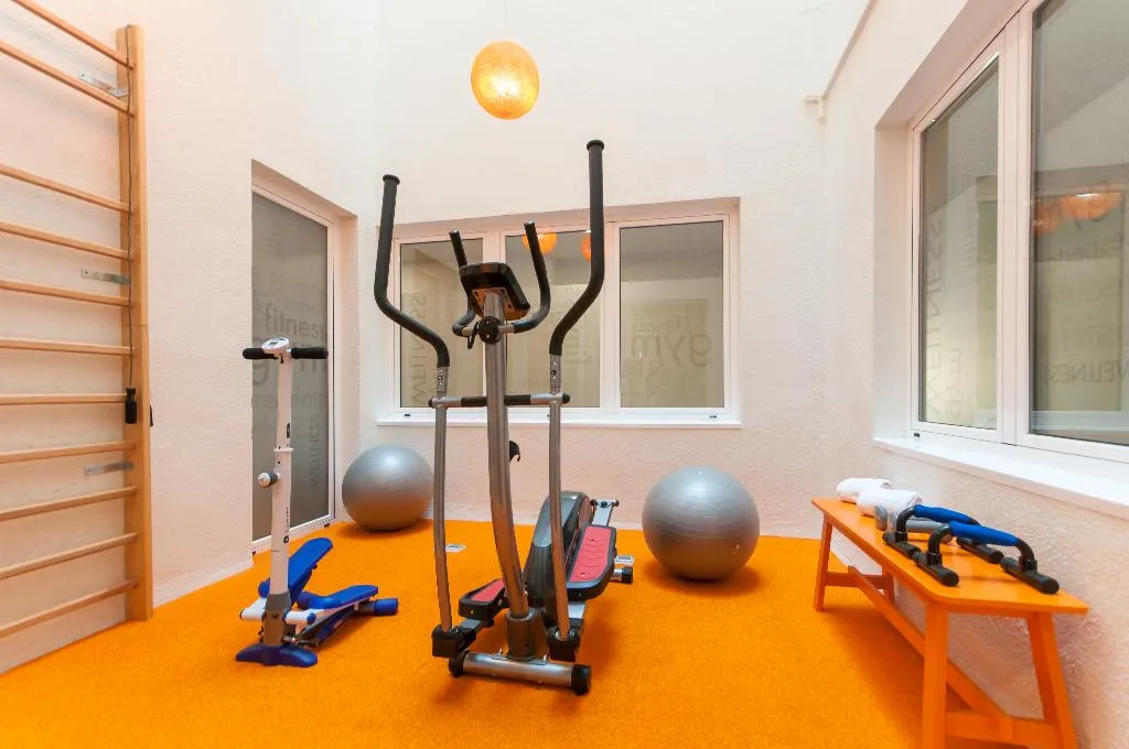Sports and Entertainment, Reding Croma, Barcelona