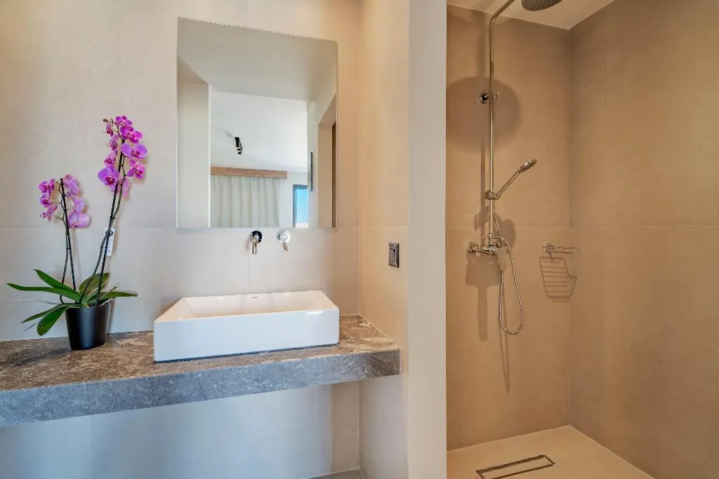 Double or Twin PREMIUM Room, Elounda Residence Resort & Waterpark, Crete
