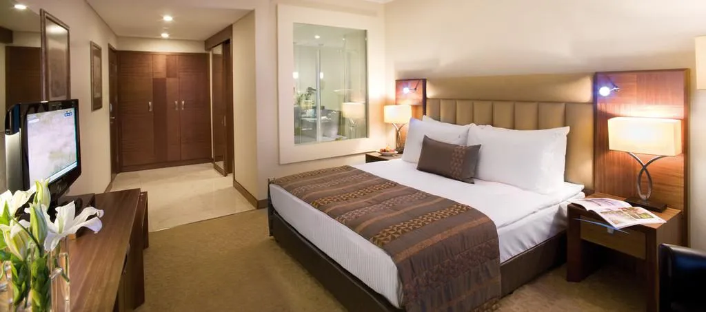 DOUBLE SINGLE USE SUPERIOR Room, Mövenpick Izmir, Izmir