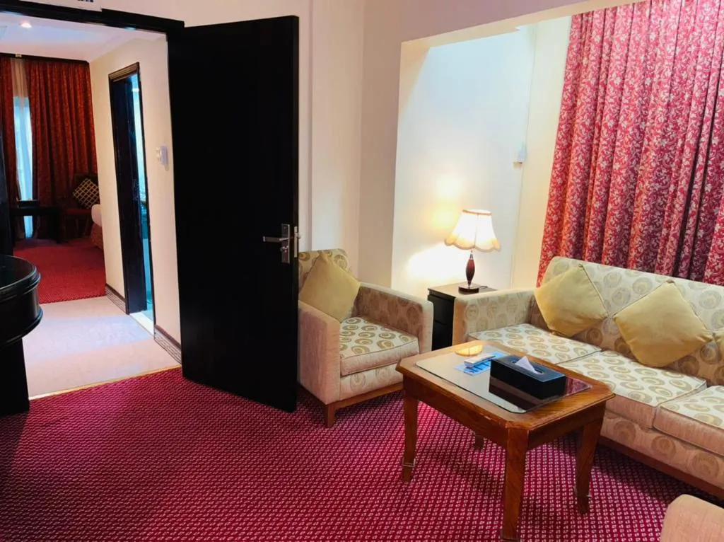 SUITE DELUXE Room, Claridge, Dubai