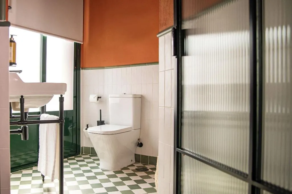 Room, Honest Sevilla, Seville