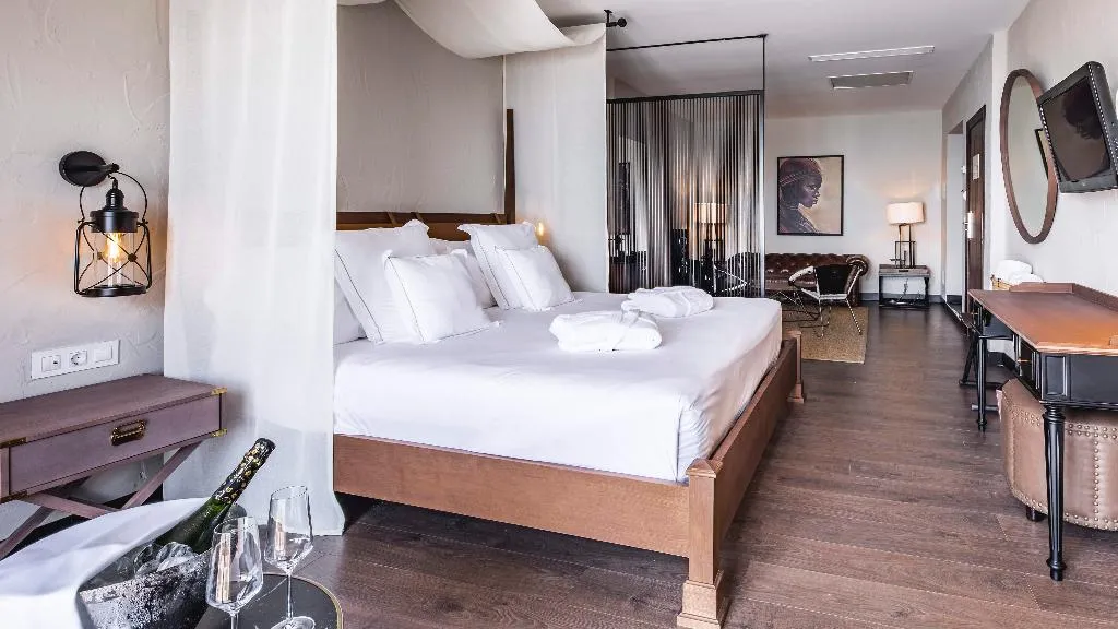 JUNIOR SUITE STANDARD Room, Be Live Adults Only La Cala Boutique Hotel, Majorca