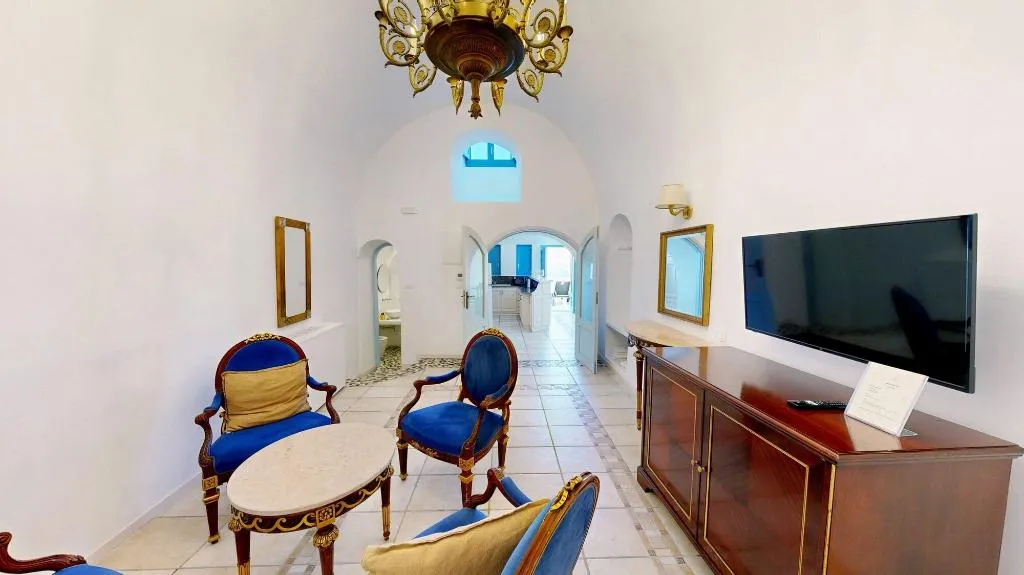 Room, Golden Grey Goose, Santorini