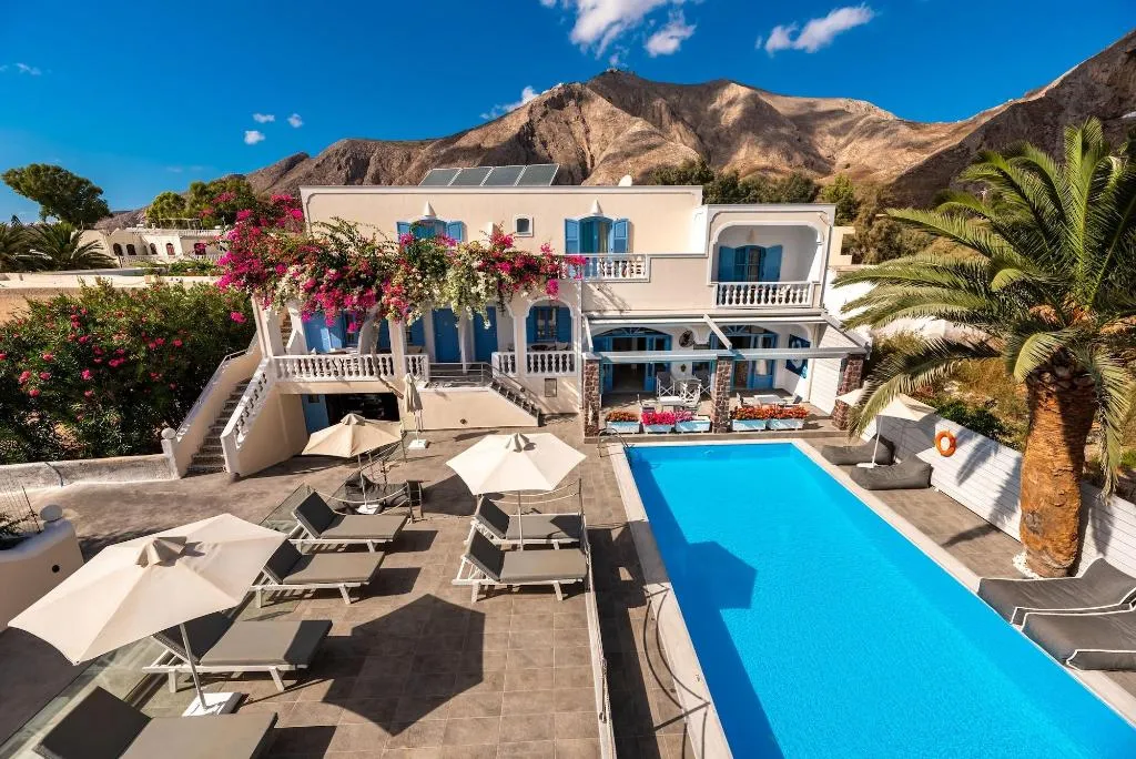 Sports and Entertainment, Stelios Place, Santorini