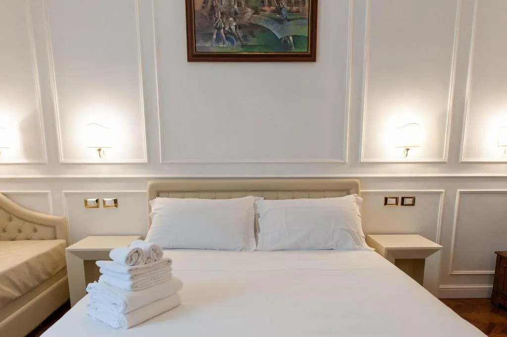 Room, Navona Central Suites, Rome