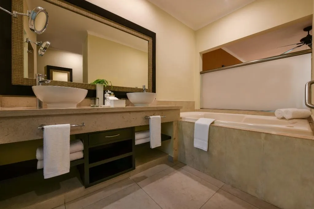 JUNIOR SUITE STANDARD Room, El Dorado Royale Spa Resort - All Inclusive, Cancun Area