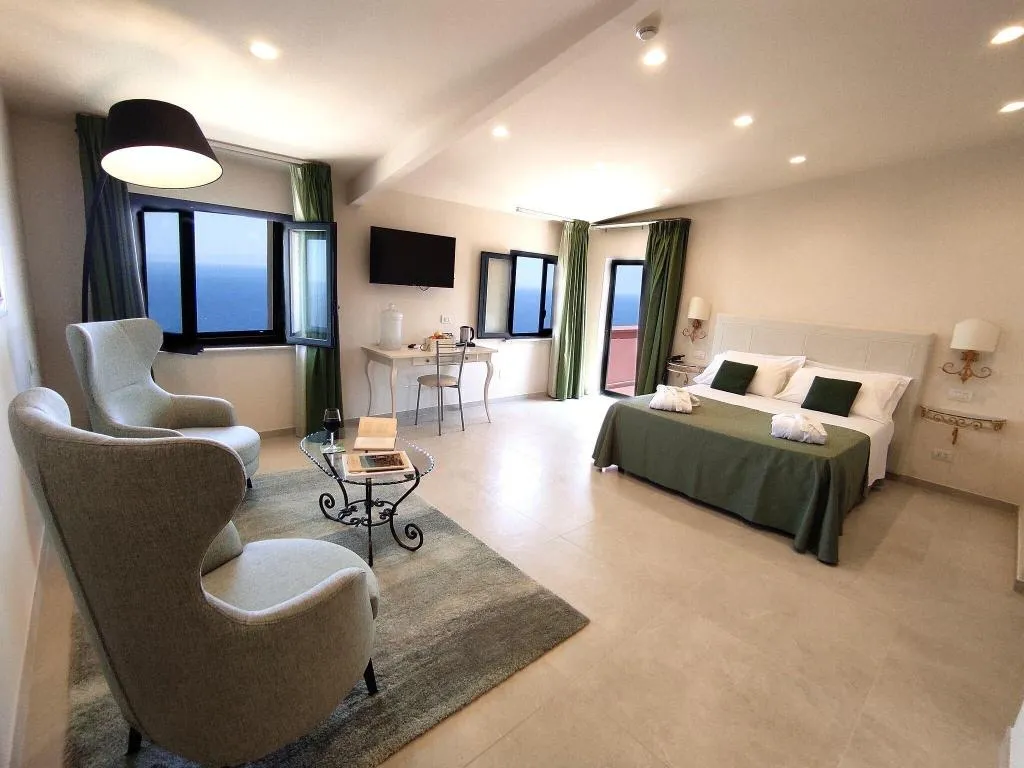 STUDIO SEA VIEW WITH TERRACE Room, La Pensione Svizzera, Taormina