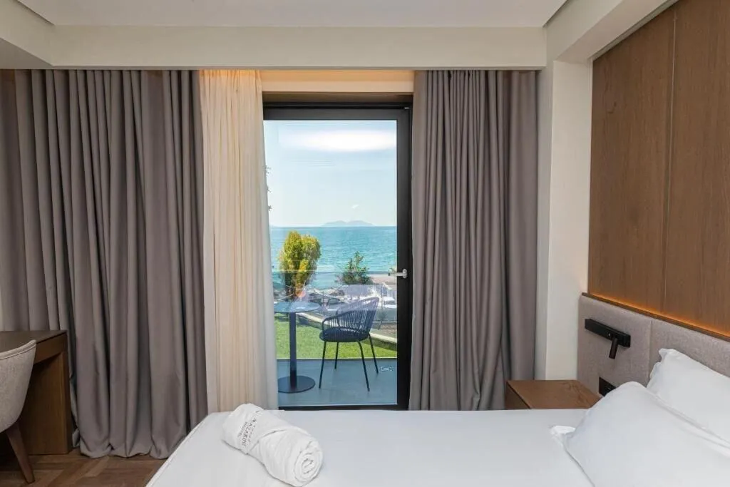 Room, Mazarine Hotel, Kavaje