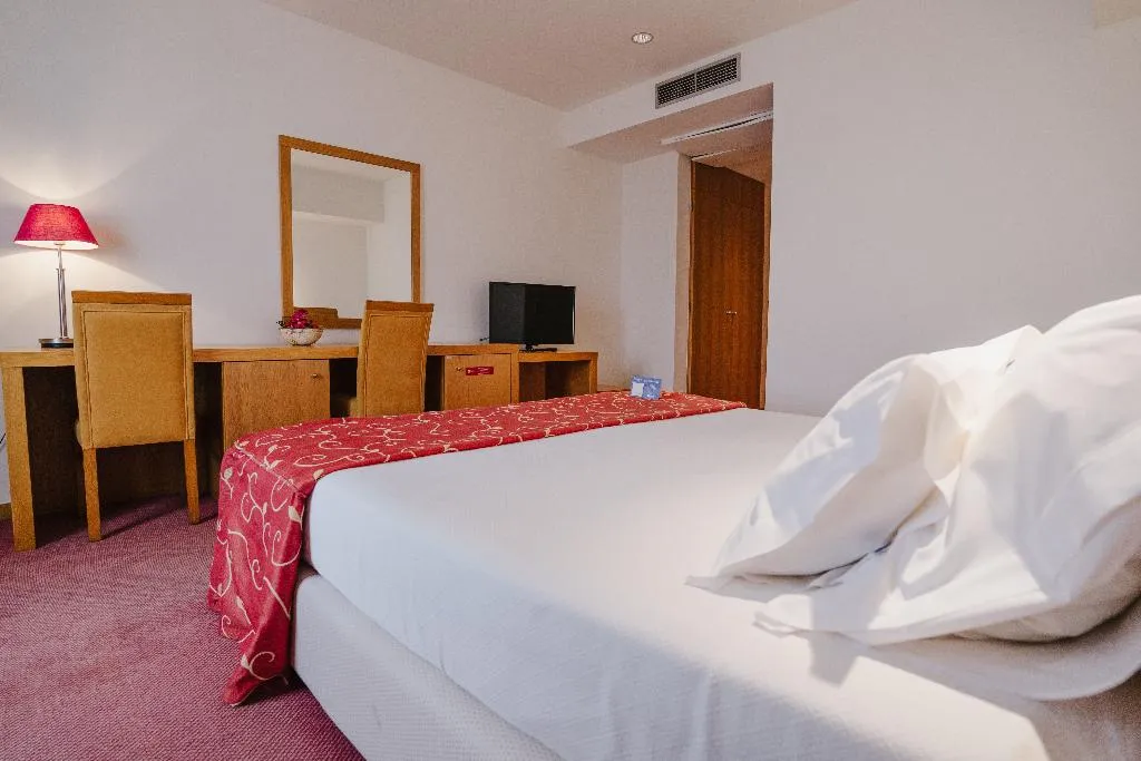Double or Twin STANDARD Room, Premium Porto Maia, Porto