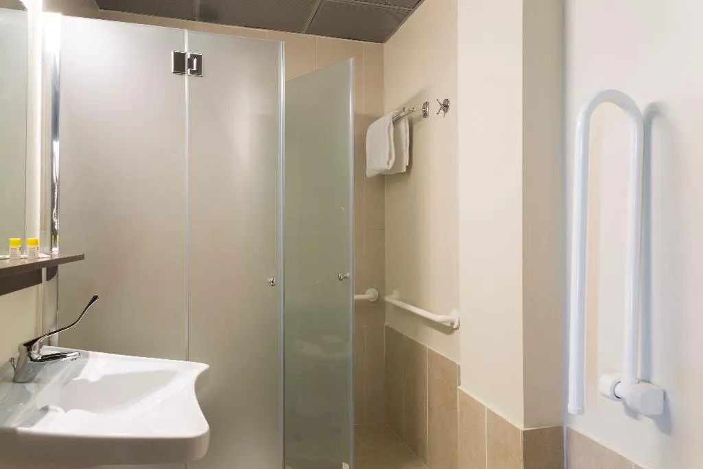 TWIN STANDARD Room, B&b Hotel Firenze City Center, Florence