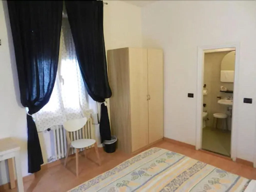 Room, Hotel Paradiso, Perugia