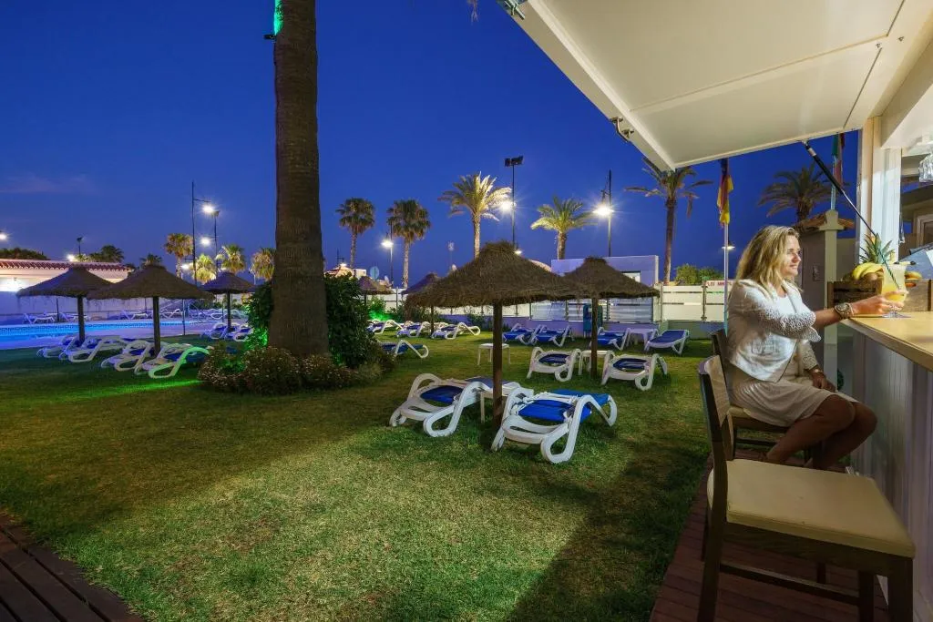 Bar, Isabel, Costa Del Sol