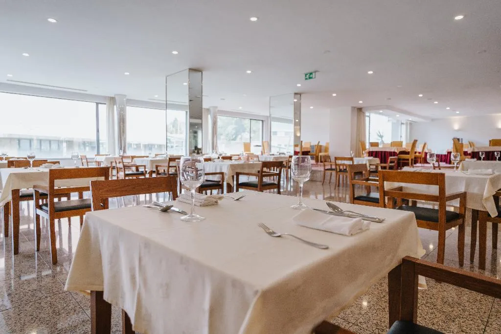 Restaurant, Premium Porto Maia, Porto