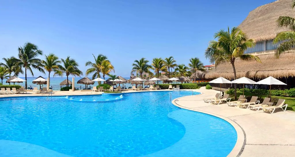 Pool, Catalonia Riviera Maya All Inclusive, Cancun Area