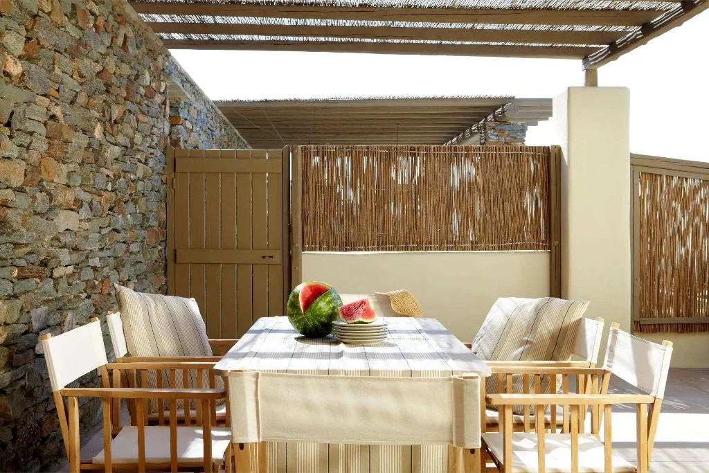 Room, Diles & Rinies, Mykonos