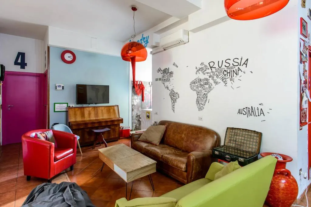 General view, Hostel of the Sun, Naples
