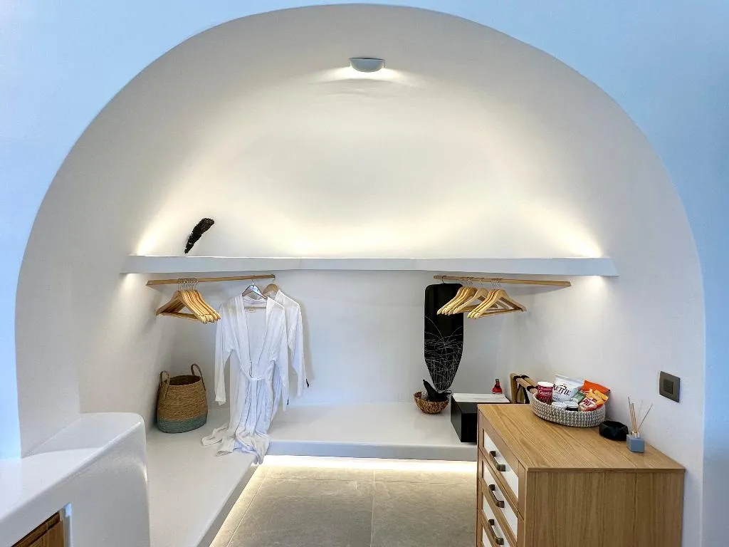 SUITE HONEYMOON Room, Eteoro Suites, Santorini