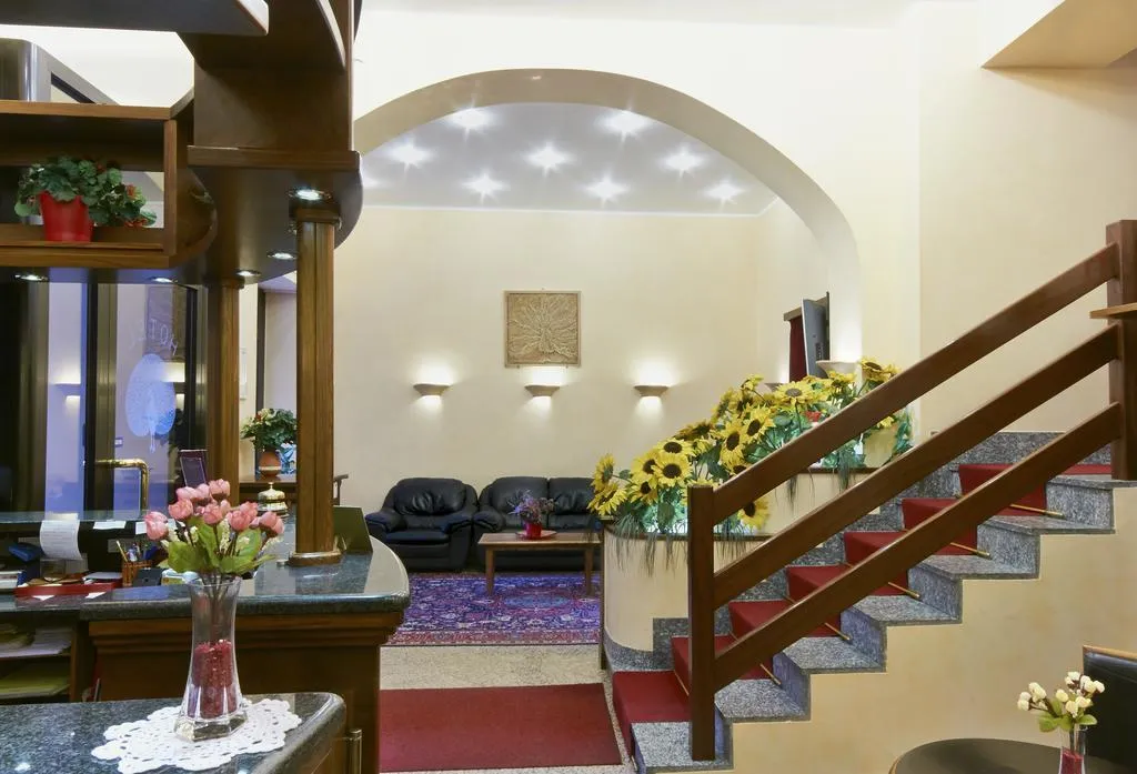 Lobby, Hotel Pavone, Milan