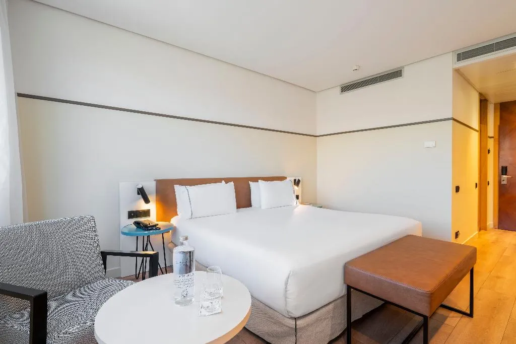 Double or Twin STANDARD Room, Eurostars Acteon, Valencia