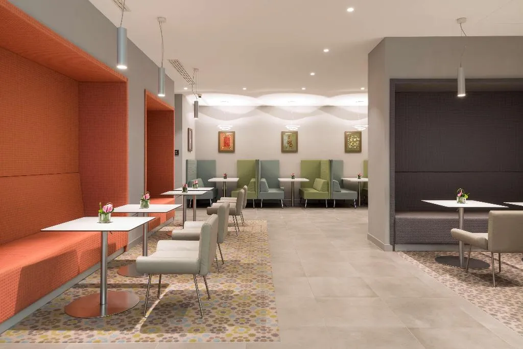 Restaurant, Hampton By Hilton Rome East, Rome