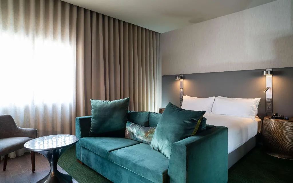 DOUBLE DELUXE WITH BALCONY Room, Hilton Porto Gaia, Porto