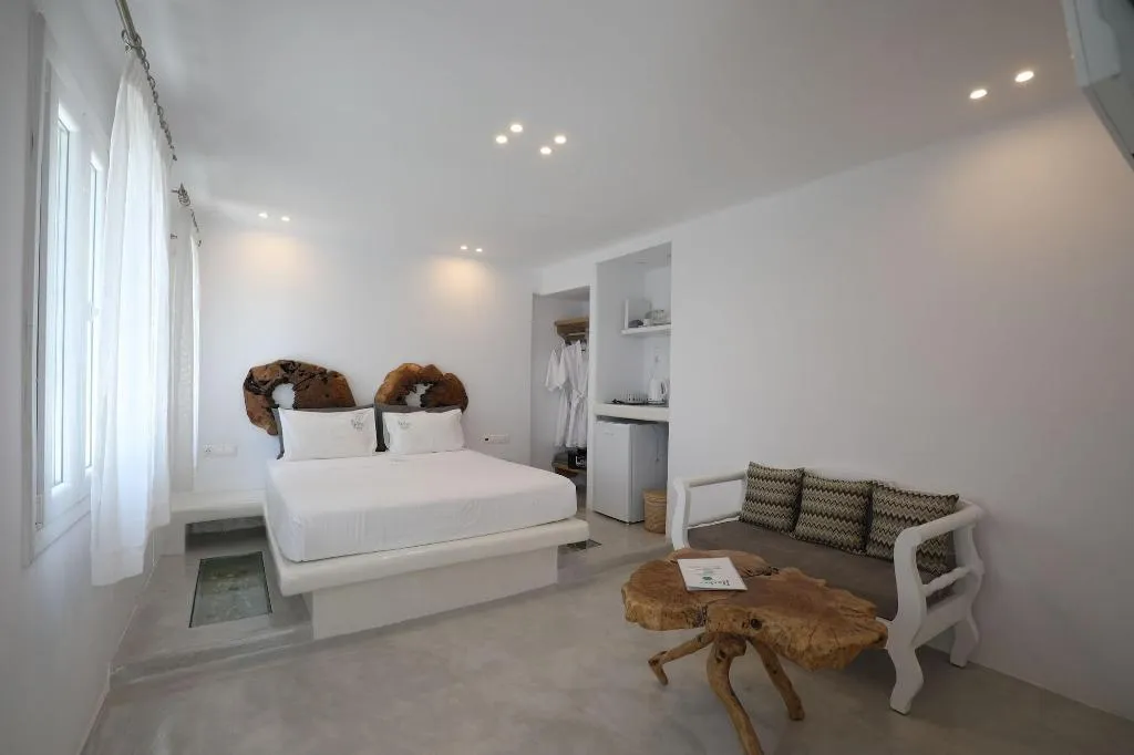 Room, Flaskos Suites, Mykonos