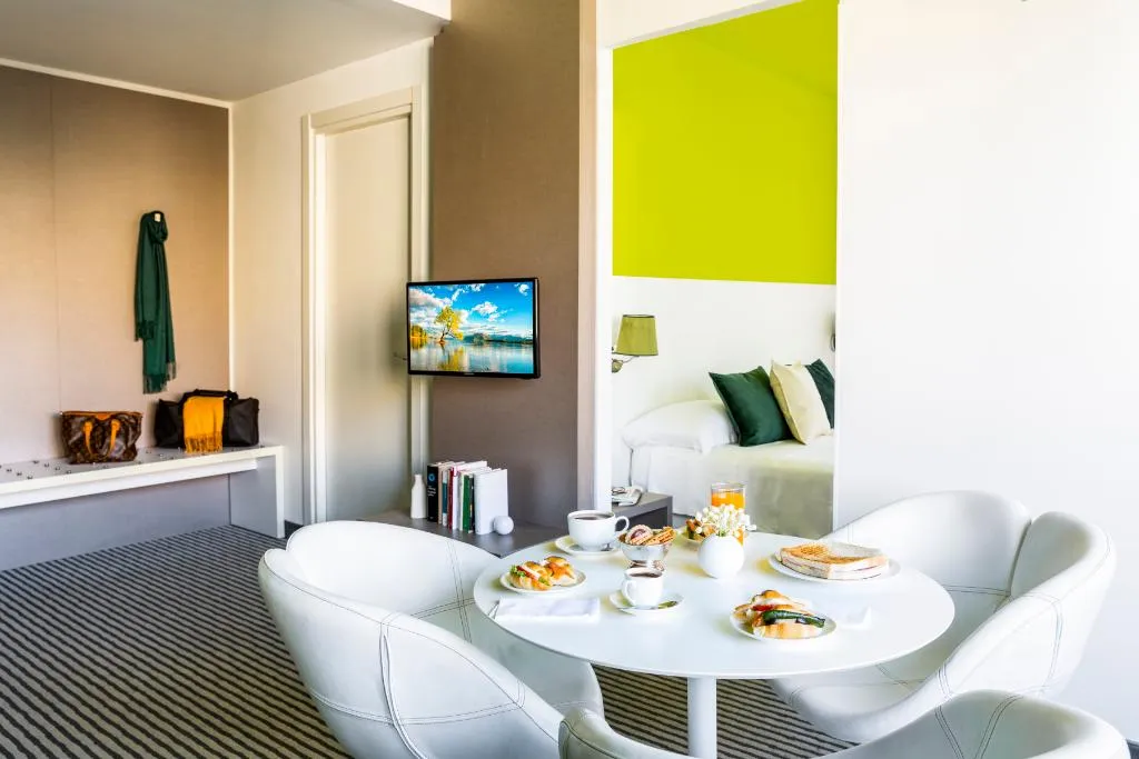 TRIPLE PREMIUM Room, The Caesar Hotel Roma, Rome
