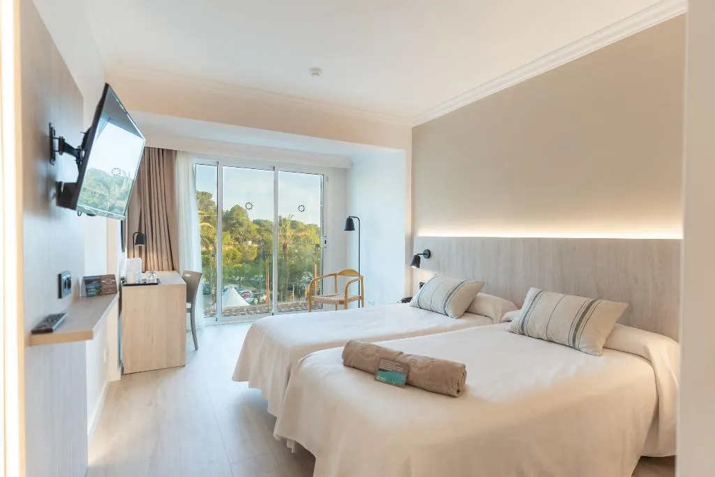 Double or Twin STANDARD Room, Minura Cala Galdana & Apartamentos d´Aljandar, Menorca